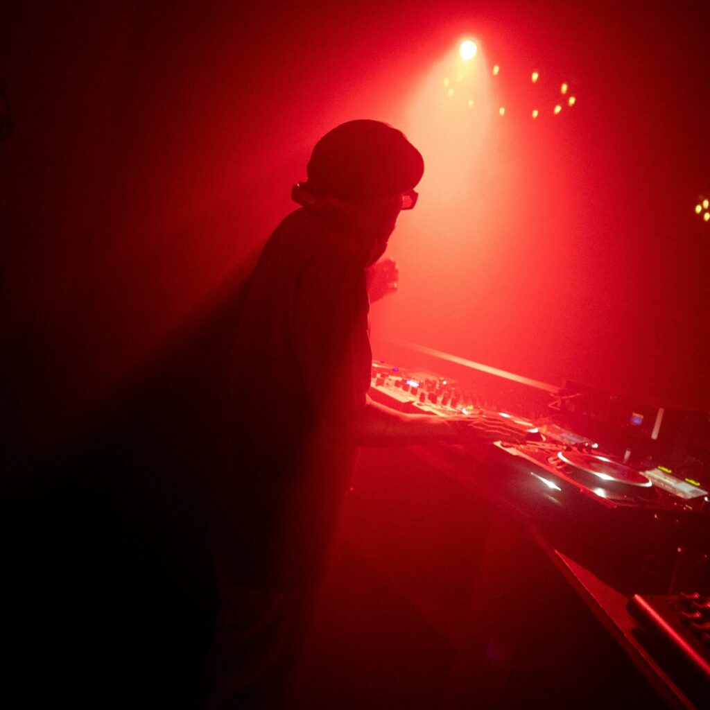 Pic Up The Mic