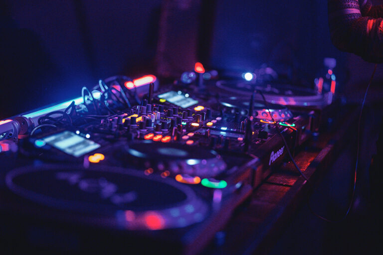 DJing – Where to Start? Proven Steps to Launch Your Career
