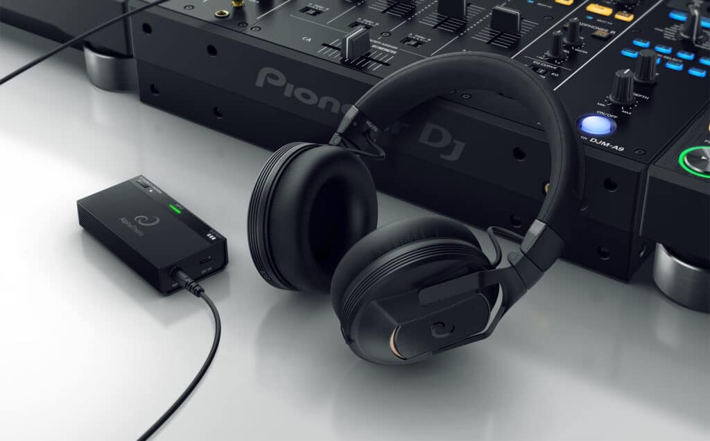 Best DJing Headphones in 2025: Ultimate Buyer’s Guide for DJs 1 Best DJing Headphones in 2025: Ultimate Buyer’s Guide for DJs