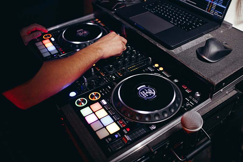 DJ Mistakes