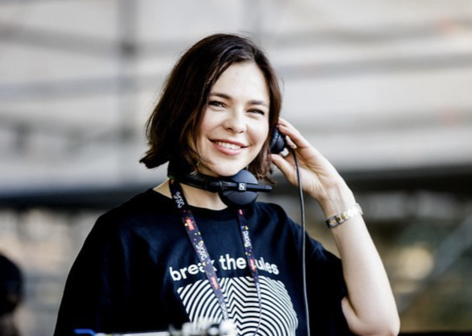 Best Female Techno DJs in 2026 4 Best Female Techno DJs