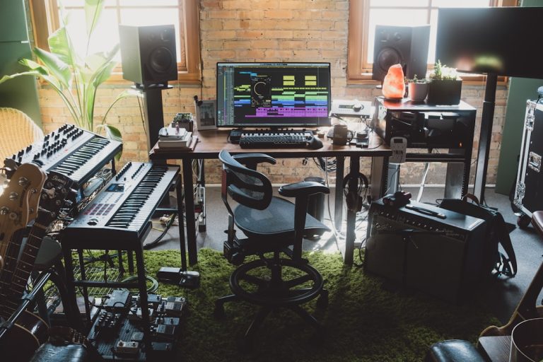 FL Studio Workflow Tips: Finish Strong Tracks 2x Faster