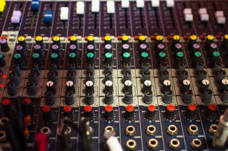 How to Go Viral as a Music Producer Without Fake Hype