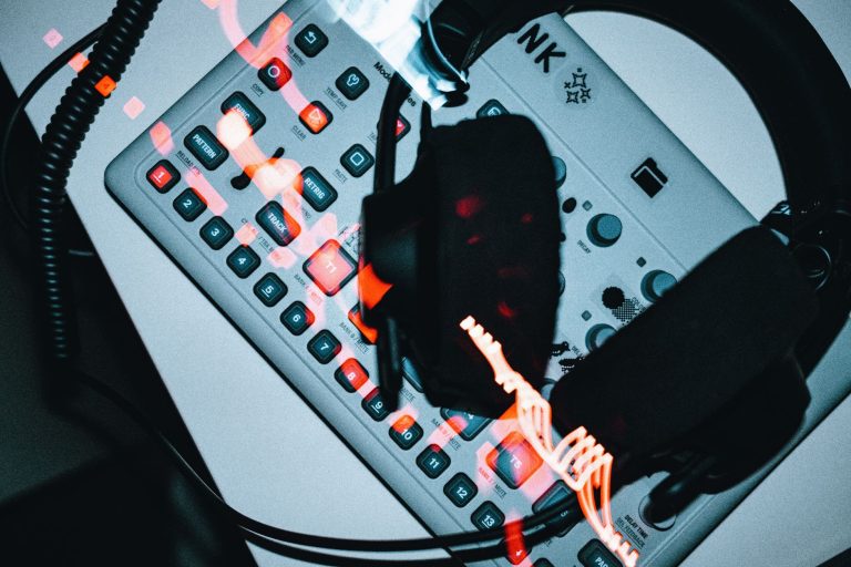 Hard Styles Tools: Kicks, Bass And DJ Set Picks That Work