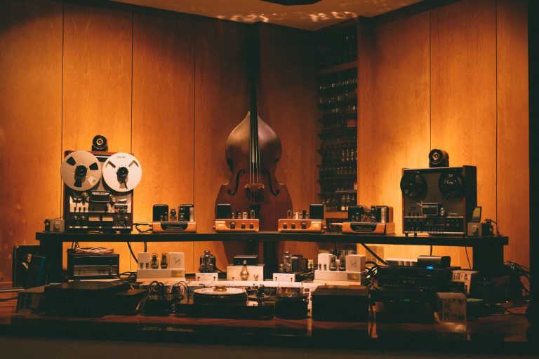 Microphone Arm, Demystified: What Producers Actually Need