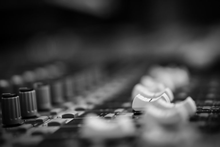 Stop Buying the Wrong best MIDI keyboard for Your Room
